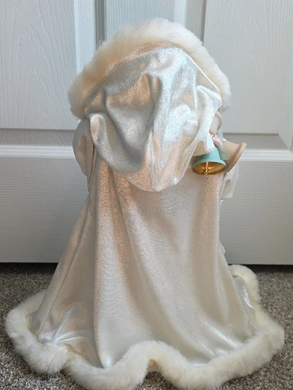 Vintage standing santa figurine 16